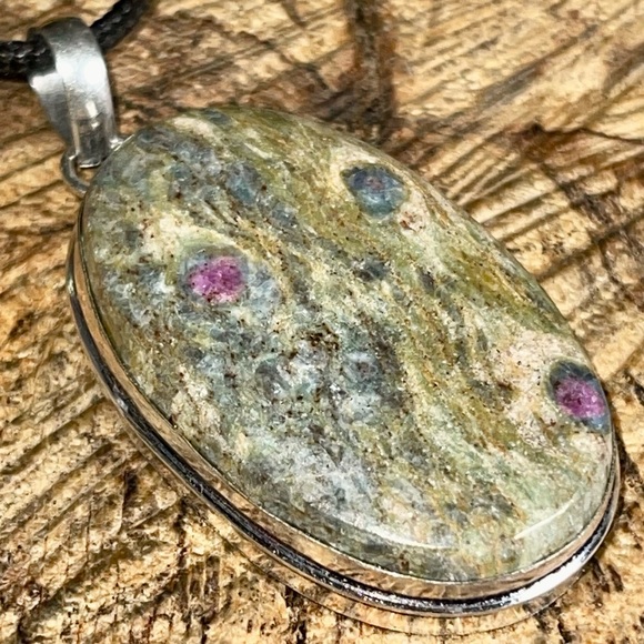 Beautiful Green Ruby Fuchsite Pendant 2 1/4” - Picture 10 of 11